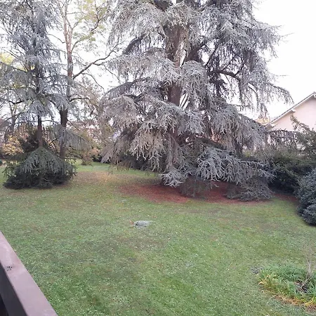 Au Calme Dans Le Parc Apartment *