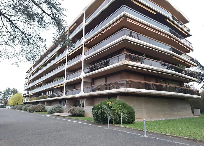 Au Calme Dans Le Parc Apartment Thonon-les-Bains