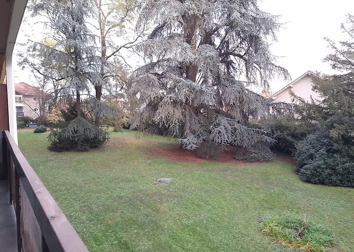 Au Calme Dans Le Parc Apartment *